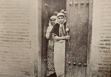 سوگلی ناصرالدین‌شاه با لباس چینی ؛  ببینید | خانم باشی؛ شبیه ترین زن به جیران محبوب شاه